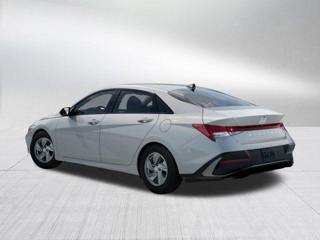Hyundai Elantra  2026