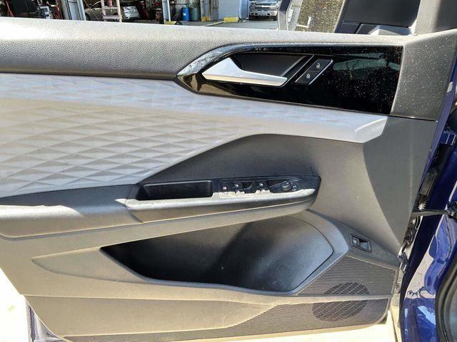 Volkswagen Taos  2023