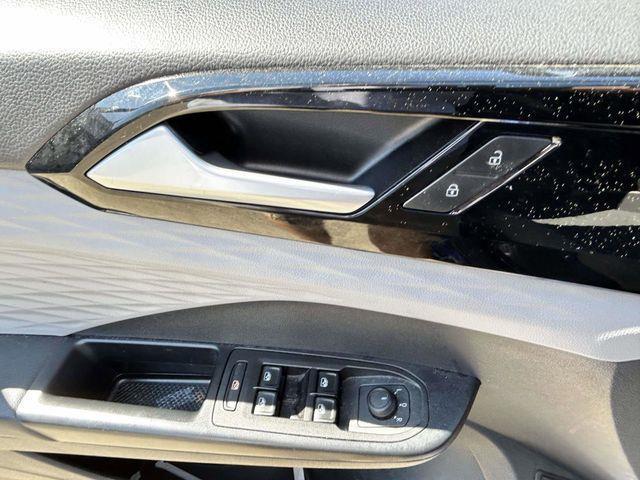 Volkswagen Taos  2023