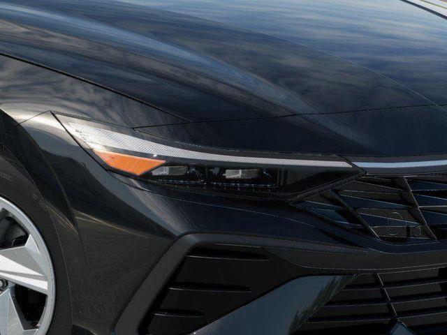 Hyundai Elantra  2026