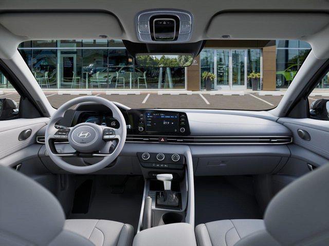 Hyundai Elantra  2026