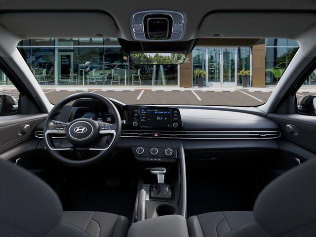 Hyundai Elantra  2026