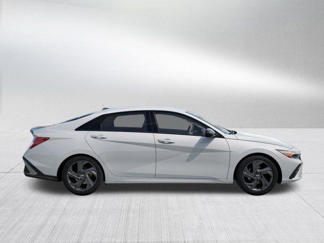 Hyundai Elantra  2026