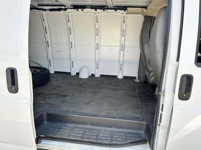 Chevrolet Express  2023