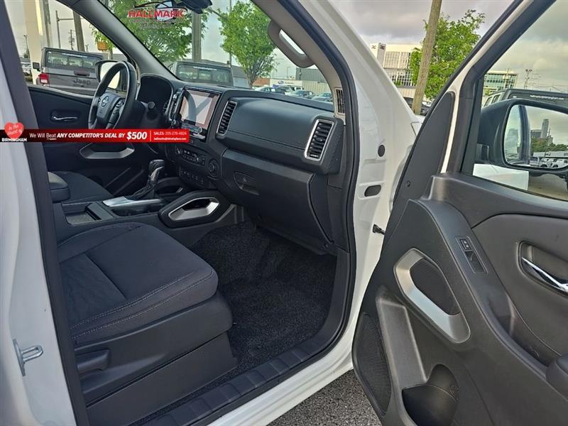 Nissan Frontier  2024