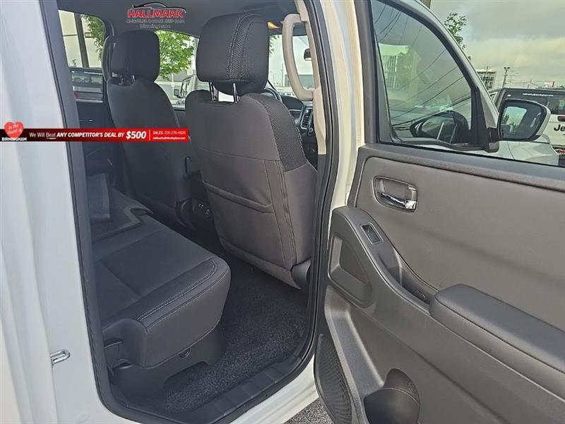 Nissan Frontier  2024