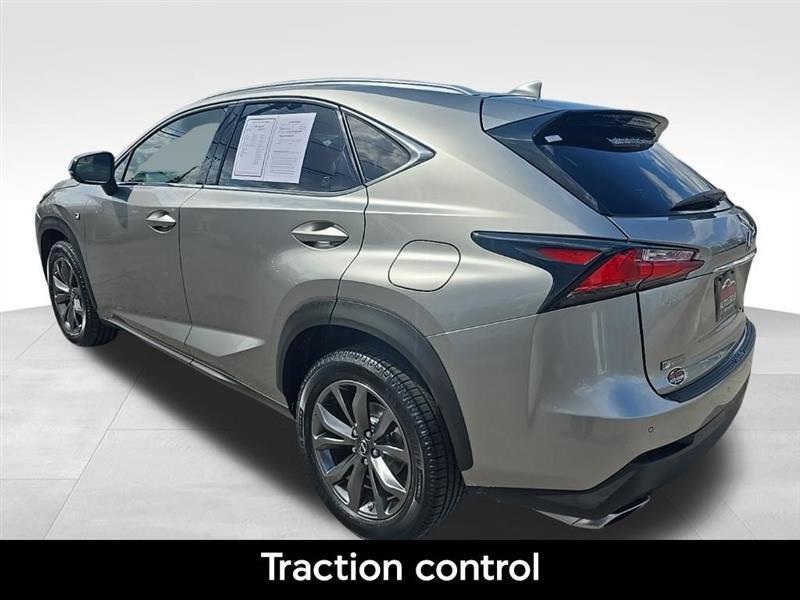 Lexus NX 200t  2017