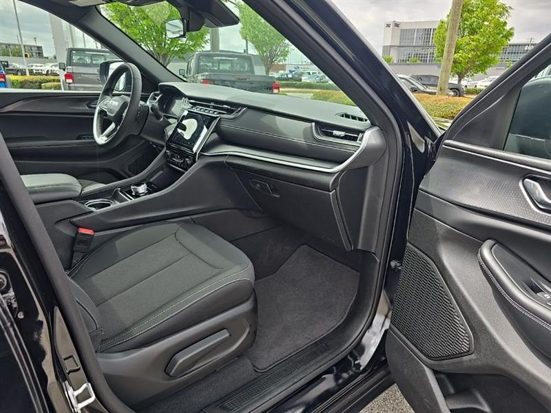 Jeep Grand Cherokee  2025