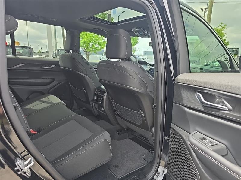Jeep Grand Cherokee  2025
