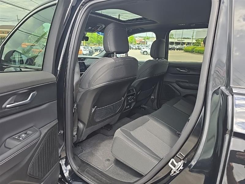 Jeep Grand Cherokee  2025