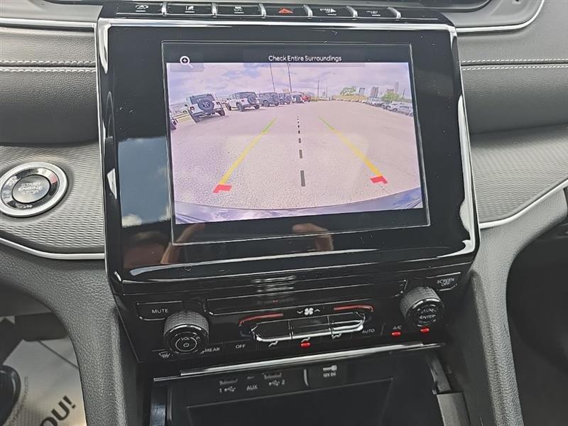 Jeep Grand Cherokee  2025