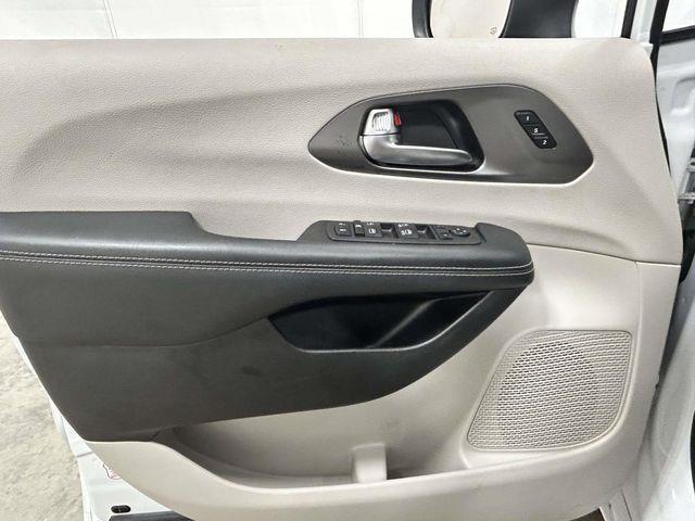 Chrysler Pacifica  2023