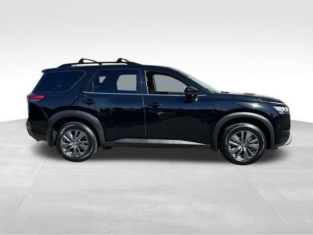 Nissan Pathfinder  2022