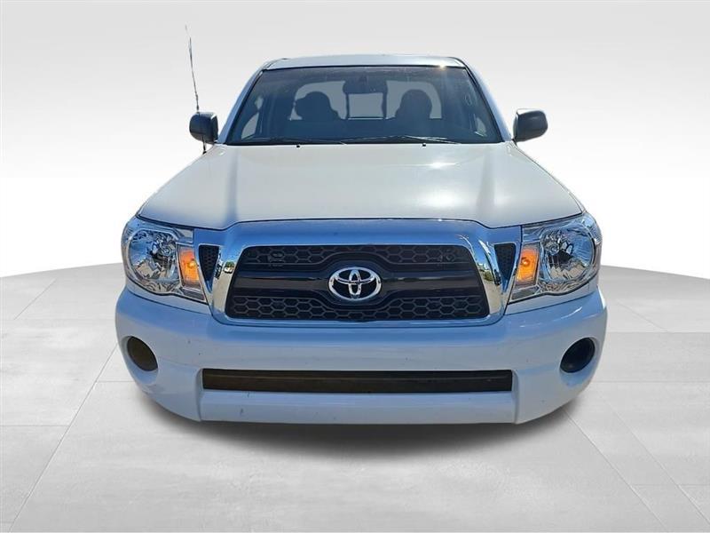 Toyota Tacoma  2011