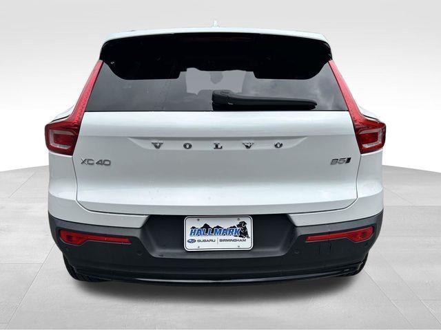 Volvo XC40  2023