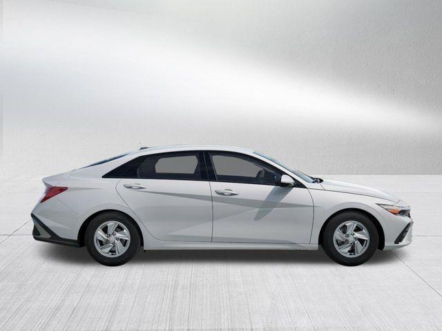 Hyundai Elantra  2026