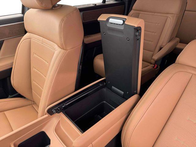 Hyundai Santa Fe Hybrid  2026