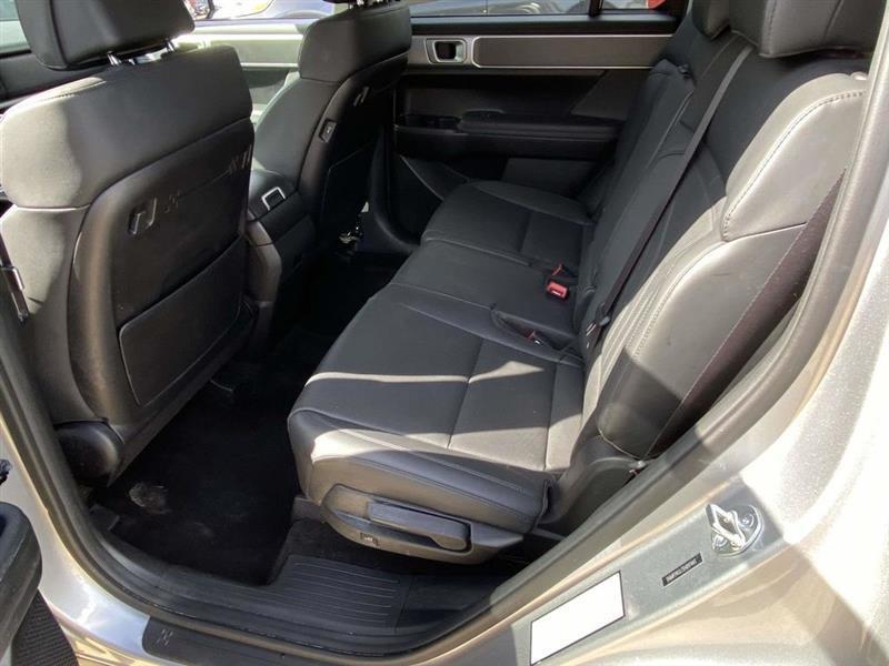 Hyundai Santa Fe  2025