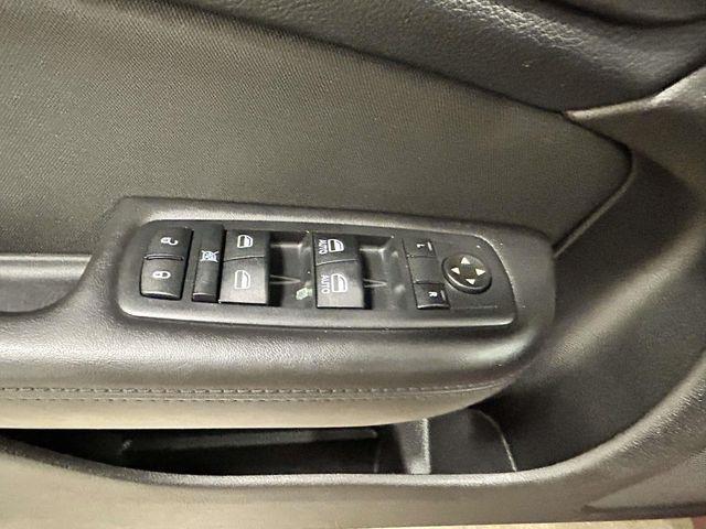 Chrysler 200  2016