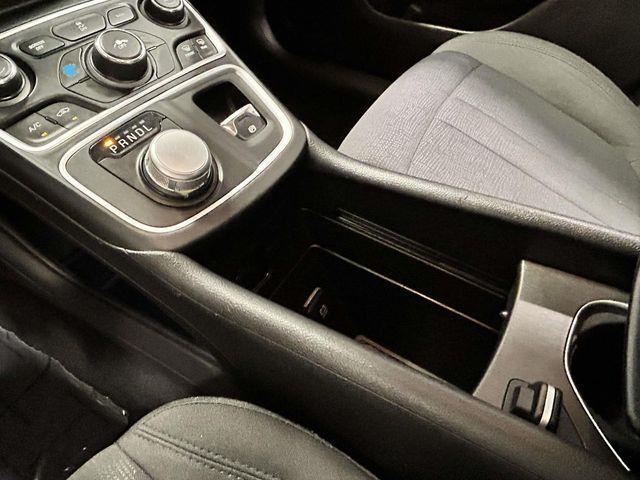 Chrysler 200  2016