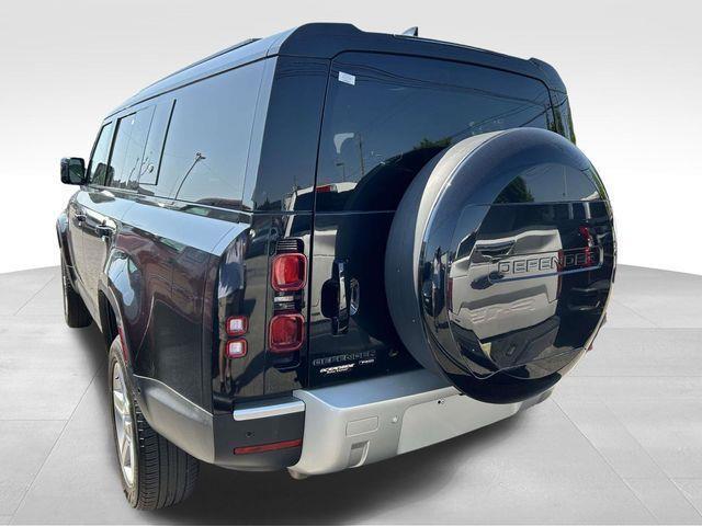 Land Rover Defender  2023