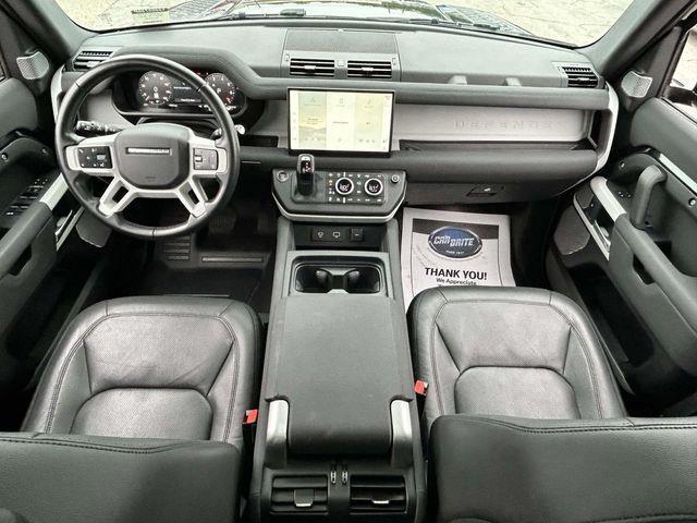 Land Rover Defender  2023
