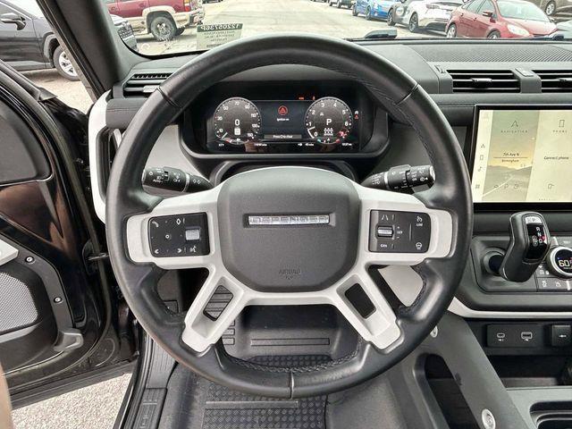Land Rover Defender  2023