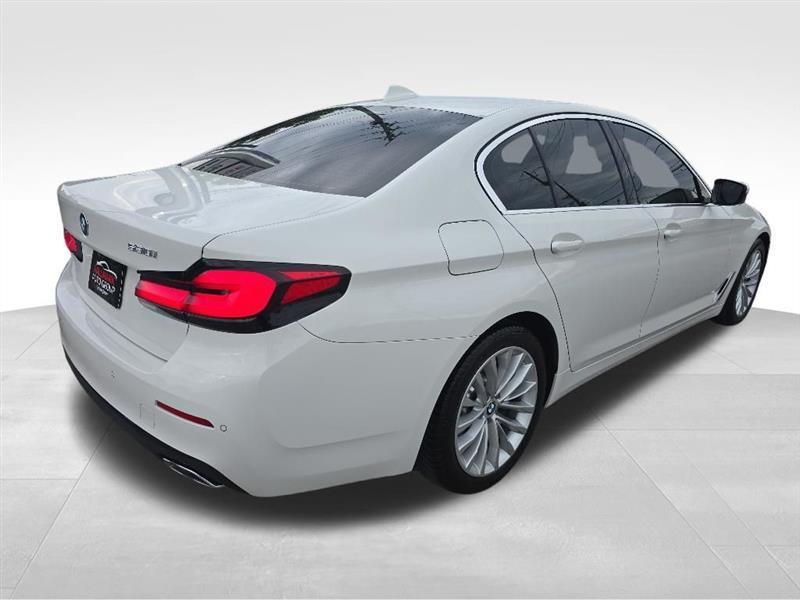 BMW 5-Series  2021