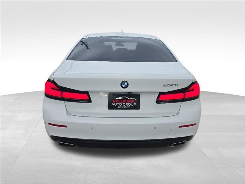 BMW 5-Series  2021