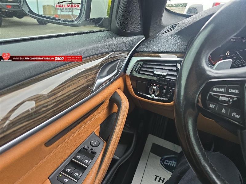 BMW 5-Series  2021