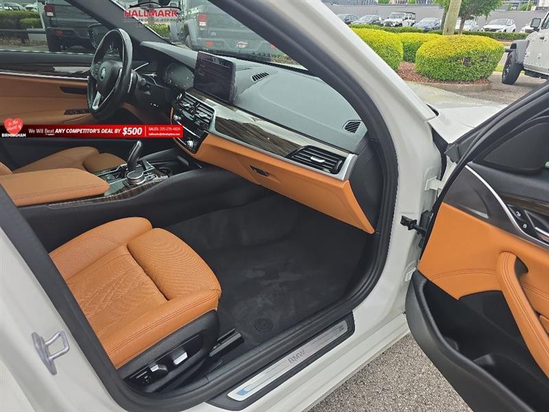 BMW 5-Series  2021