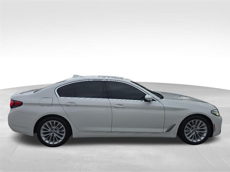 BMW 5-Series  2021