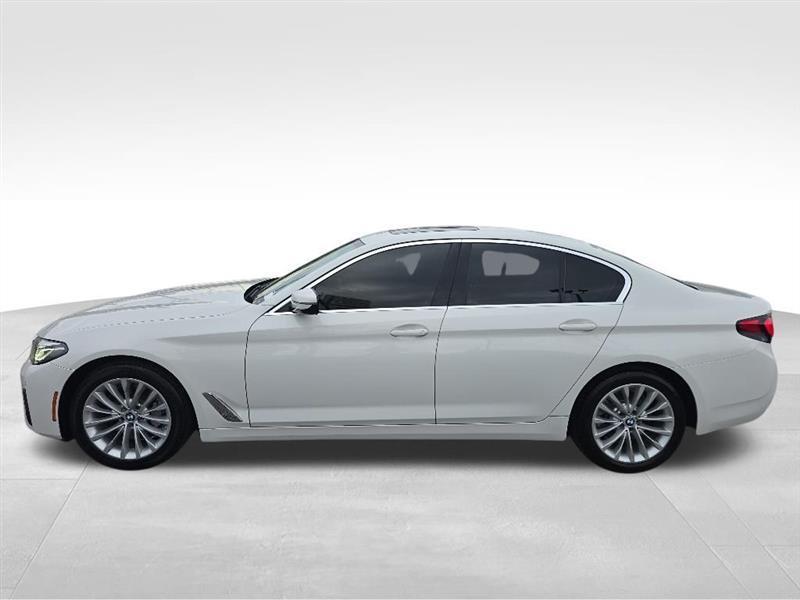 BMW 5-Series  2021