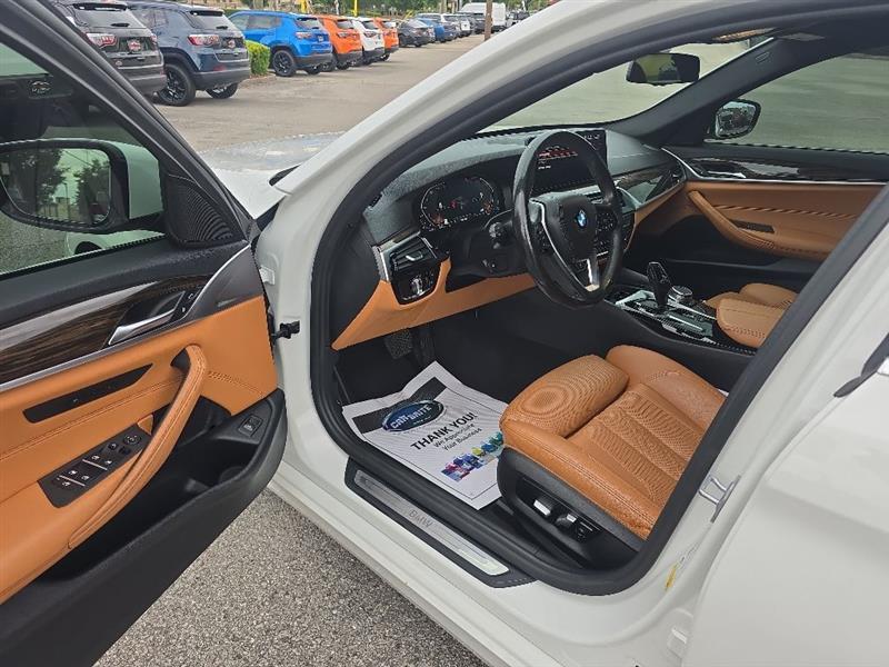 BMW 5-Series  2021