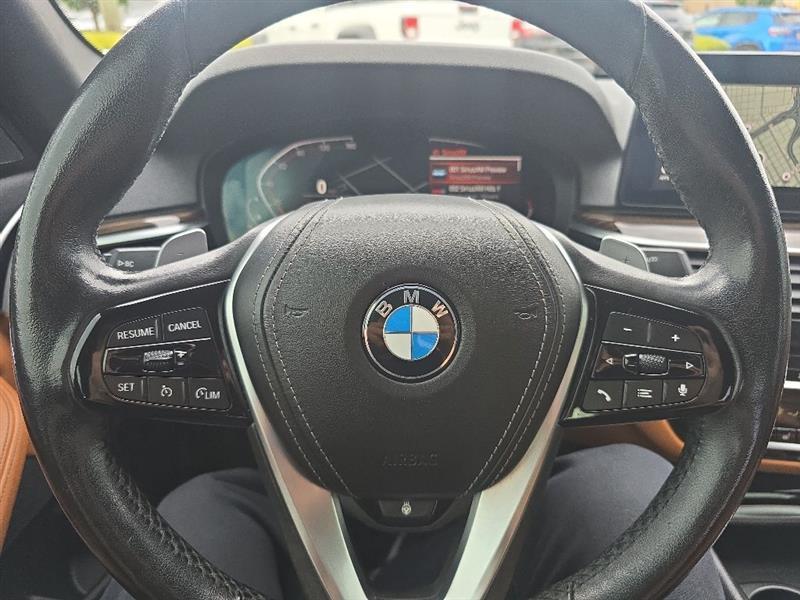 BMW 5-Series  2021