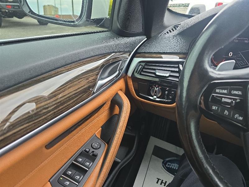 BMW 5-Series  2021
