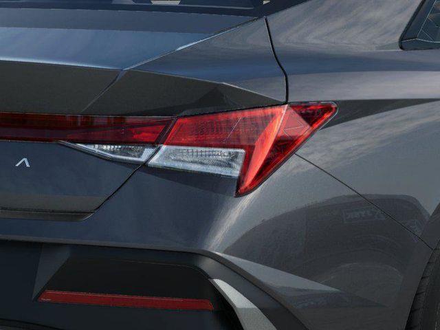 Hyundai Elantra  2026