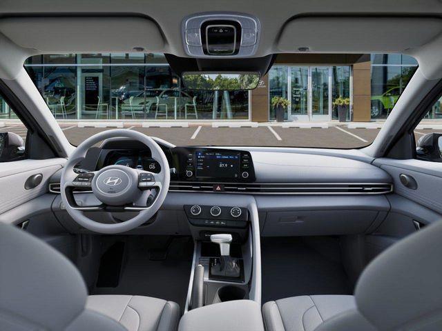 Hyundai Elantra  2026