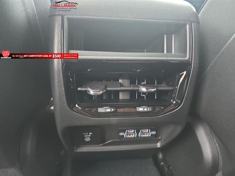 Jeep Grand Cherokee  2024