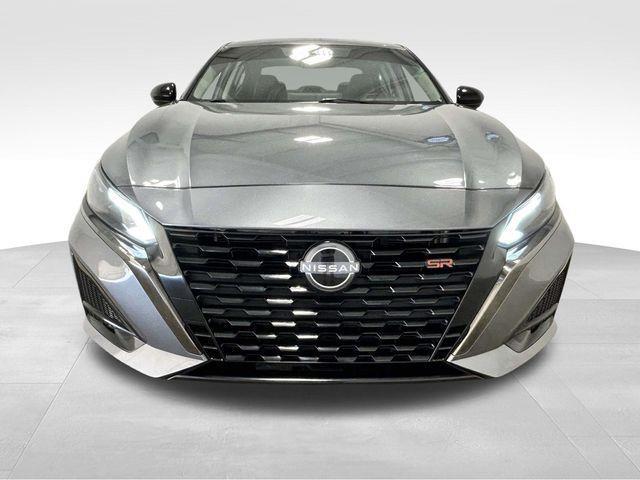 Nissan Altima  2023