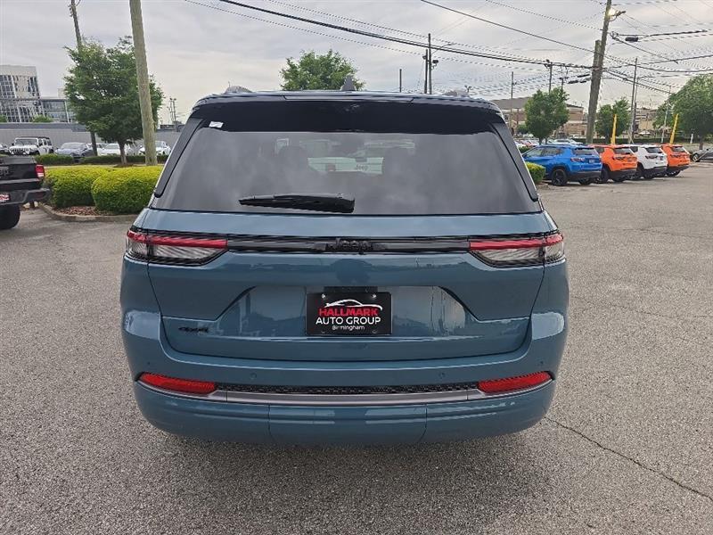 Jeep Grand Cherokee  2026