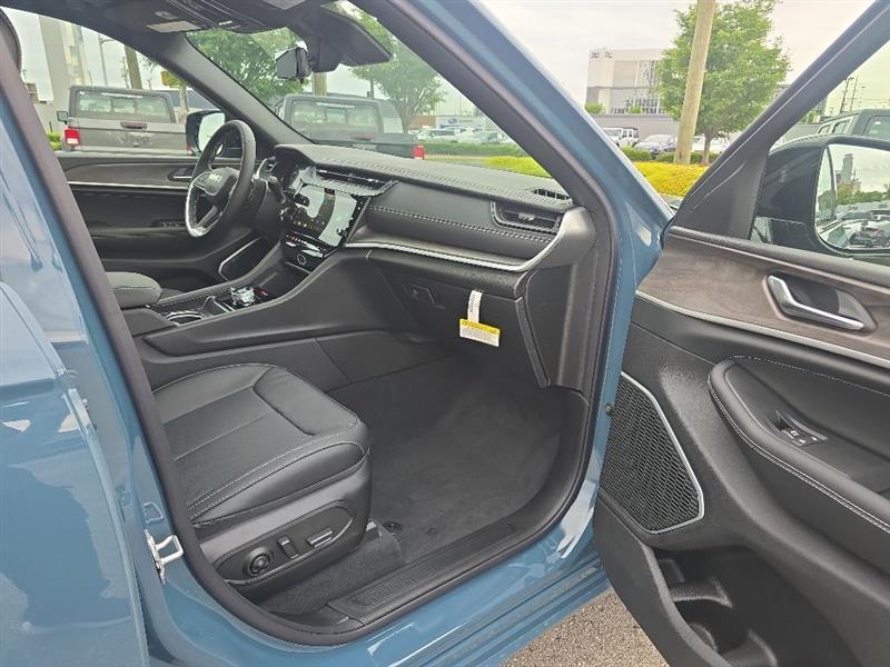 Jeep Grand Cherokee  2026