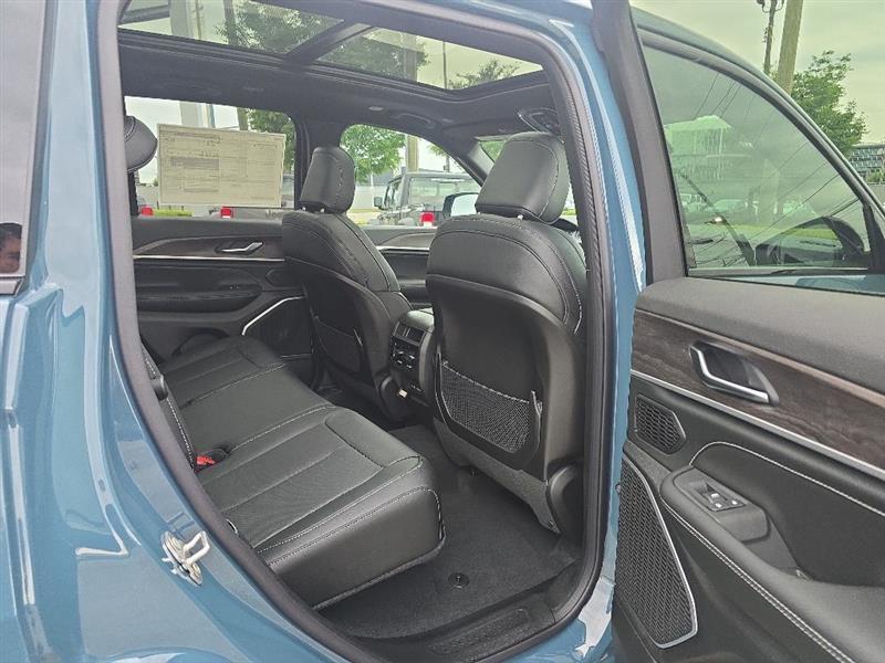 Jeep Grand Cherokee  2026