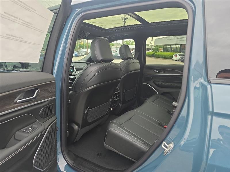 Jeep Grand Cherokee  2026