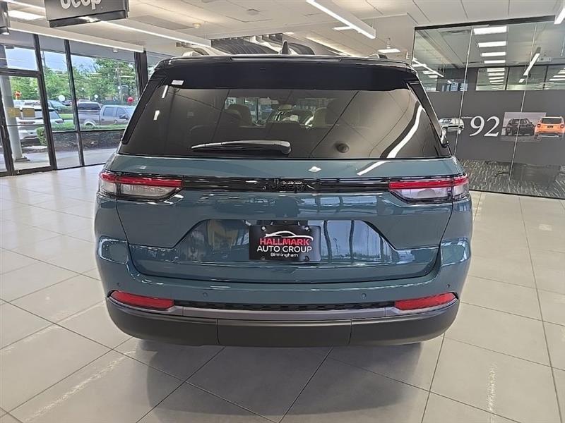 Jeep Grand Cherokee  2026