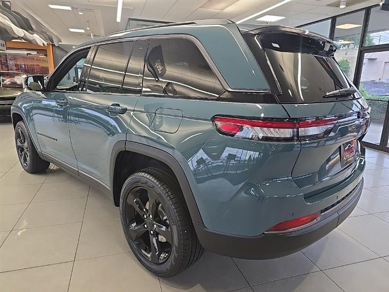 Jeep Grand Cherokee  2026