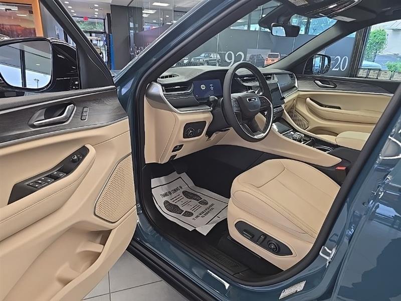 Jeep Grand Cherokee  2026
