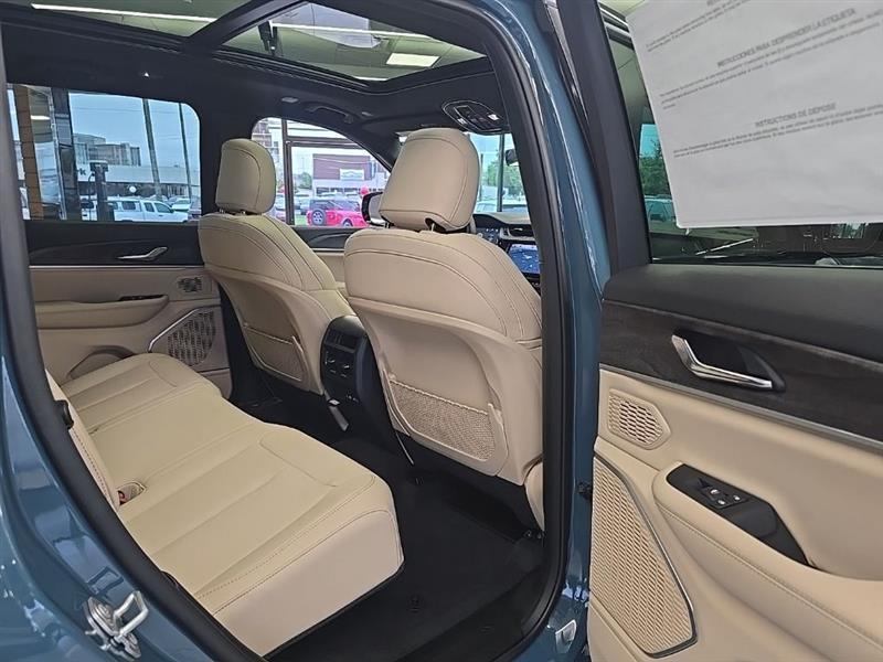 Jeep Grand Cherokee  2026