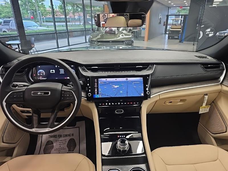 Jeep Grand Cherokee  2026