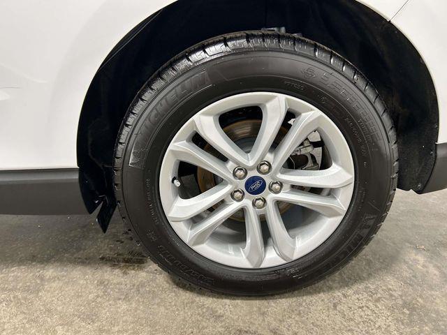 Ford Edge  2020